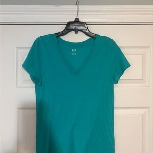 GAP Women's Aqua V-Neck Tee